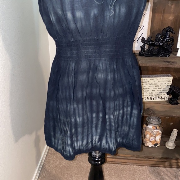 Unity sleeveless tie dye shirt - Picture 3 of 8